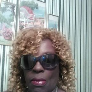 Meet your Posher, Carolyn